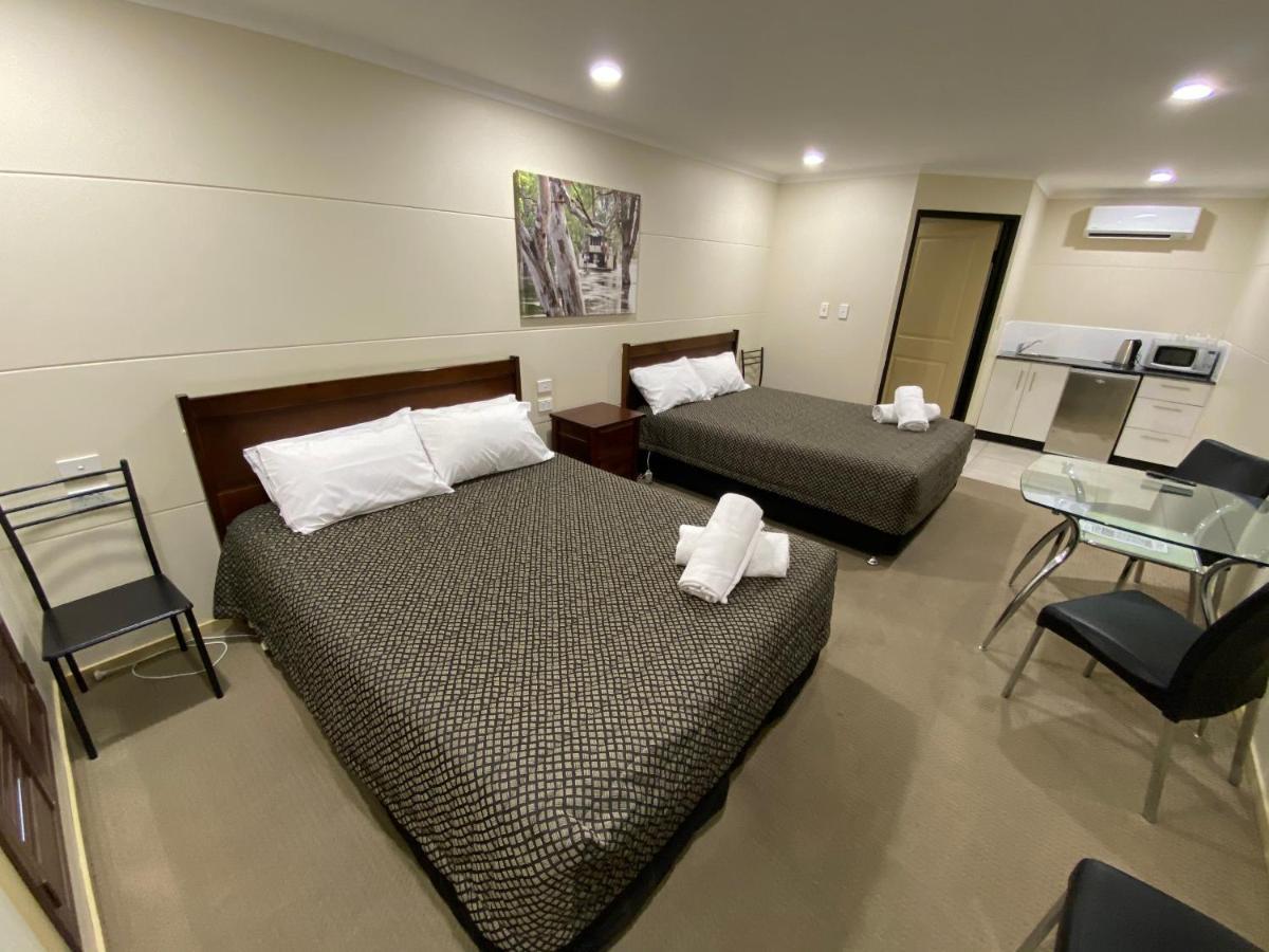 Balranald Club Motel Ngoại thất bức ảnh