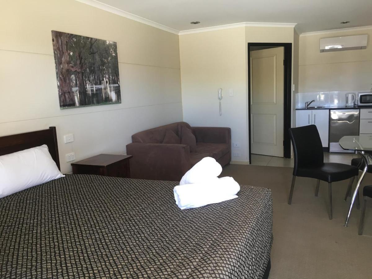 Balranald Club Motel Ngoại thất bức ảnh